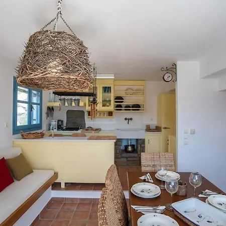 Kolimpithres House * Naousa